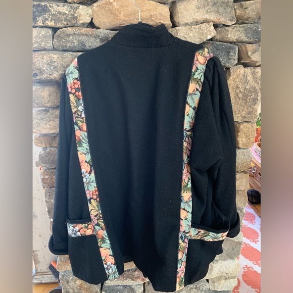 Vintage wool oversized coat with floral patch trim cross-stitch embroidery 🌸 L - Picture 4 of 5